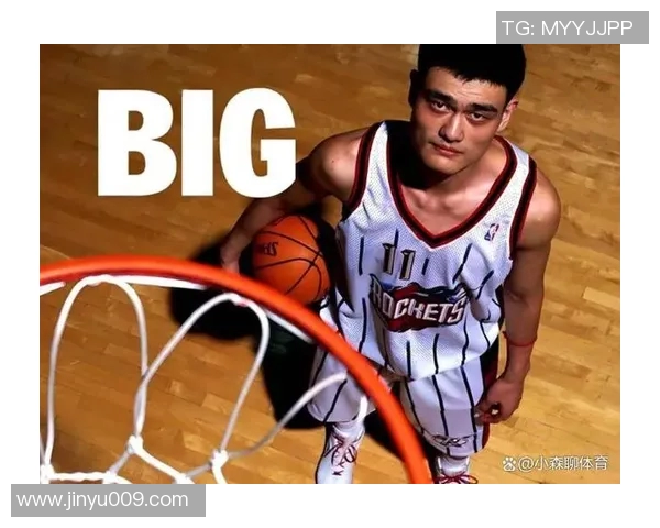 老王的身高与姚明相似却有着截然不同的人生轨迹与故事