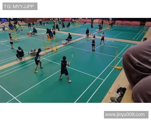 赛后分析：西安羽毛球队与重庆羽毛球队的比赛节奏与战术对比